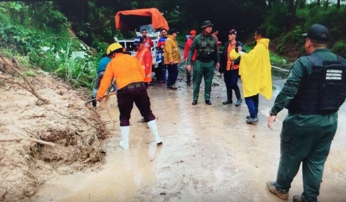 Barinas-y-las-afectaciones-por-las-lluvias-696x407